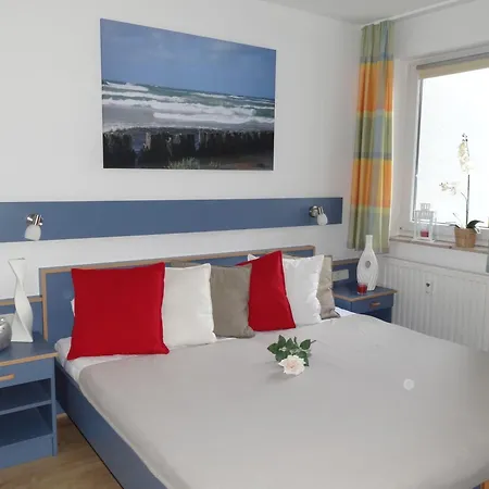 Yachthafenresidenz-wohnung-8203-851 * Ostseebad Kühlungsborn